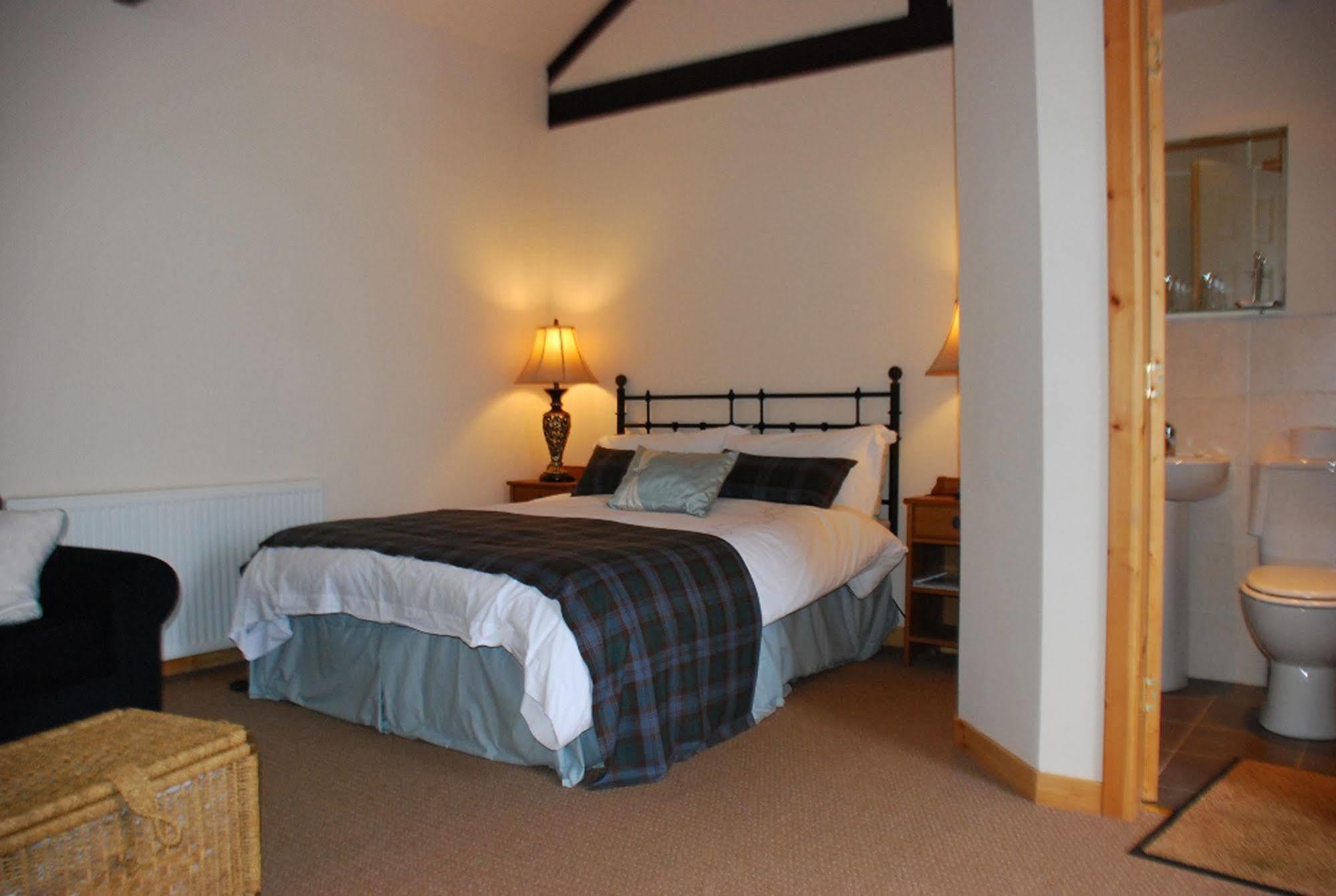 Scottish Equi B&B Lanark Dış mekan fotoğraf